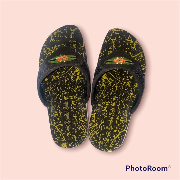 Black Caribbean “Rep your flag” slippers - Picture 3 of 3